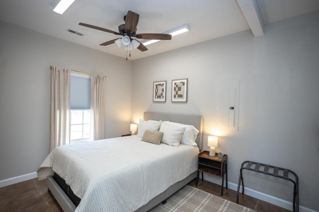 Tiny Home With Hot Tub Near Ft Leonard Wood! Waynesville 외부 사진