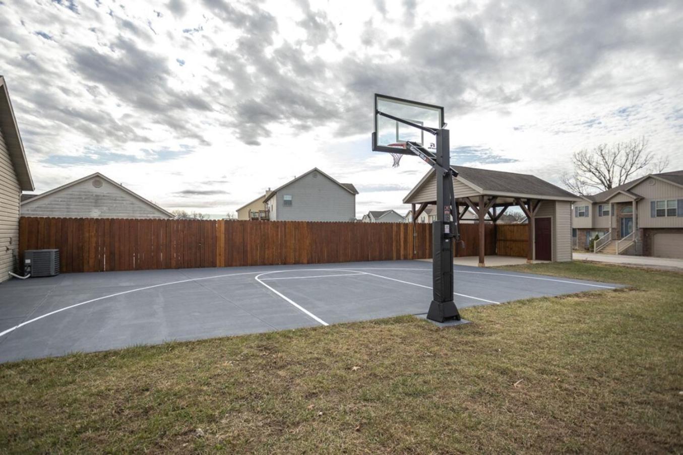 Tiny Home With Hot Tub Near Ft Leonard Wood! Waynesville 외부 사진