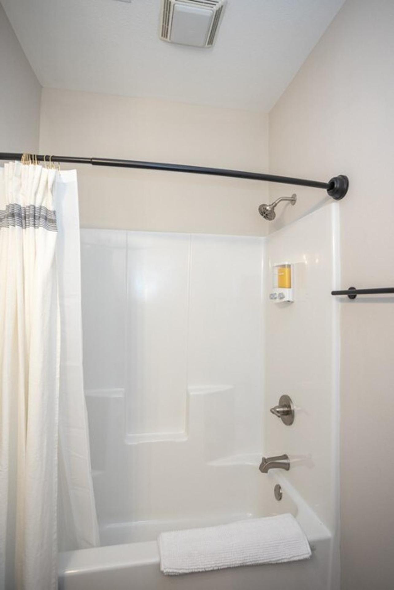 Tiny Home With Hot Tub Near Ft Leonard Wood! Waynesville 외부 사진