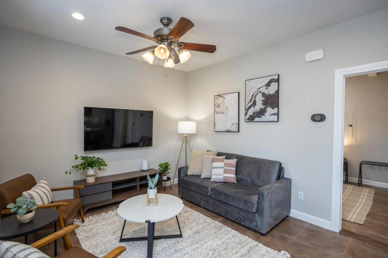 Tiny Home With Hot Tub Near Ft Leonard Wood! Waynesville 외부 사진